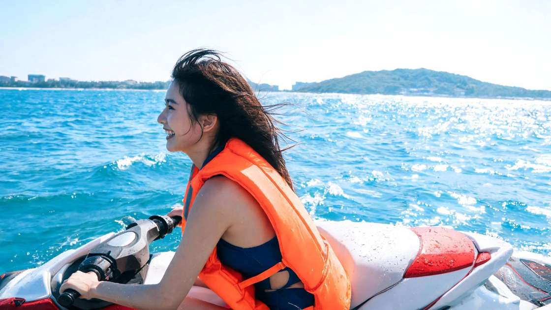 <a href="https://motosdeaguatenerife.es/">jet ski en Los Cristianos</a>: rutas, mar y detalles que importan